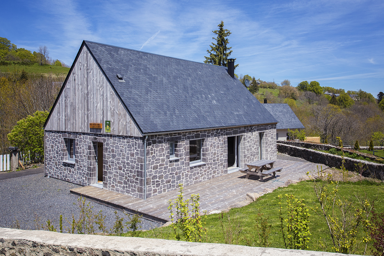 Location à L'année Besse Et Saint Anastaise