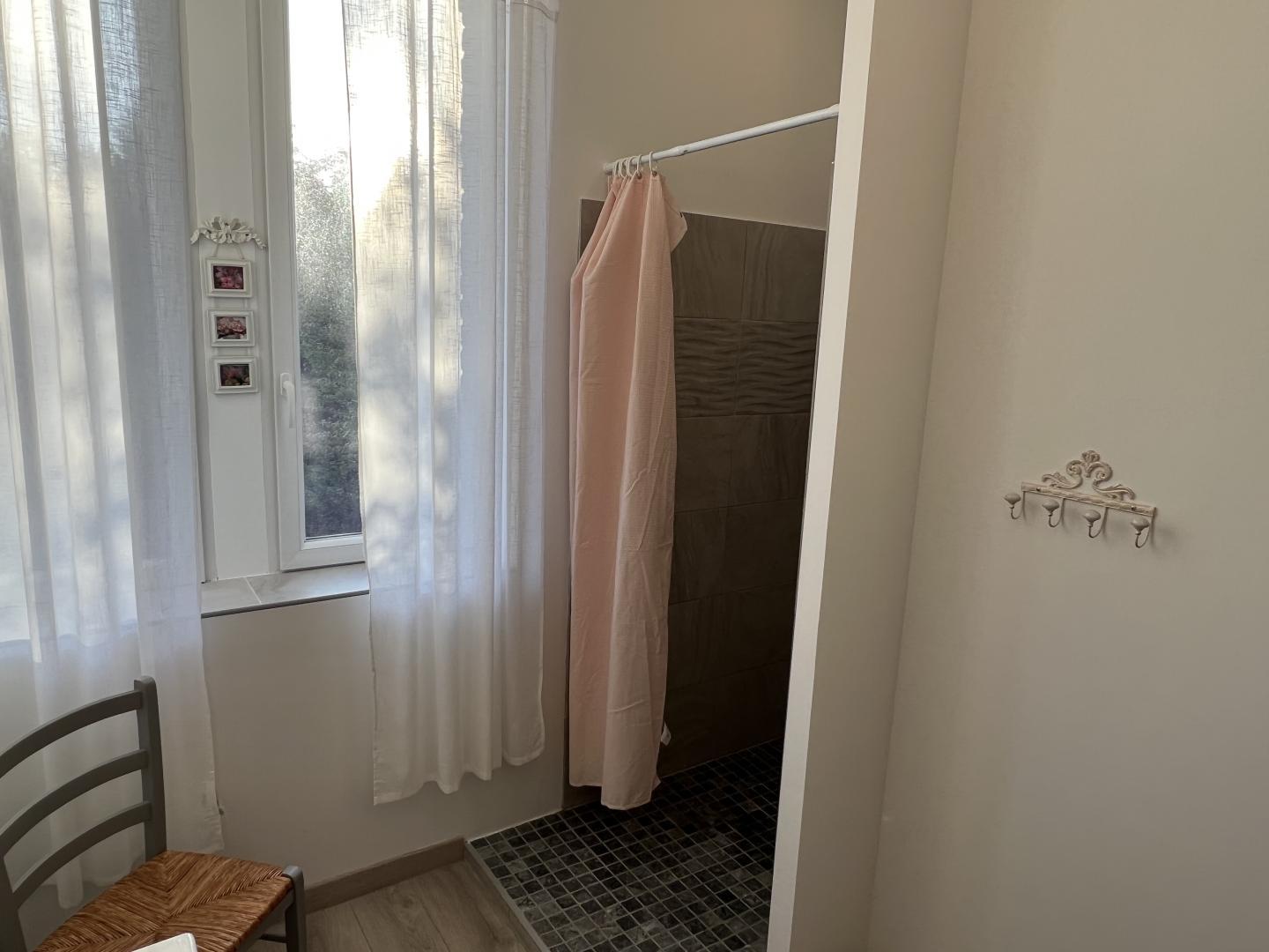 La chambre familiale, château Segot dans l'Allier en Auvergne photo 15