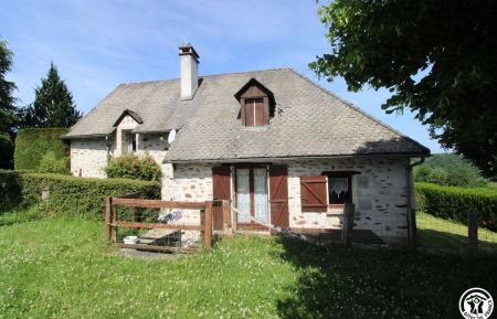 G&icirc;te n&deg;119 Saint-Illide - Cantal - photo