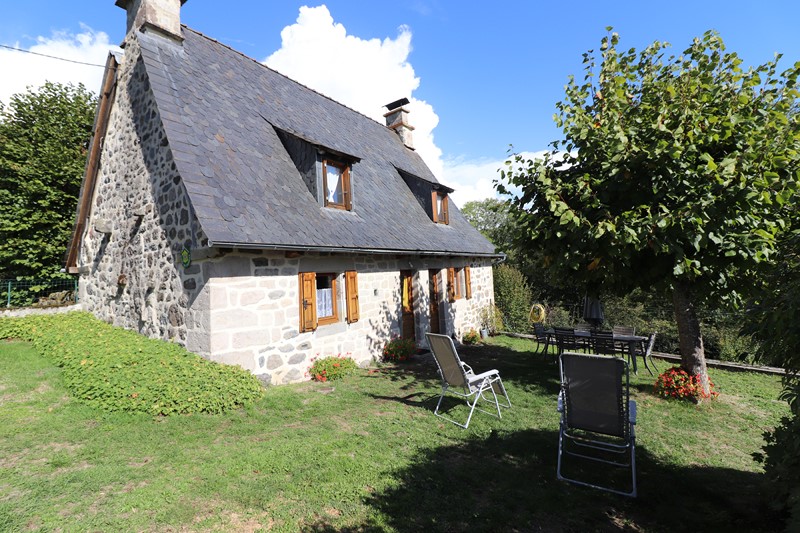 Location De Vacances Gite Gite De La Roque Saint Clement Dans Cantal En Auvergne