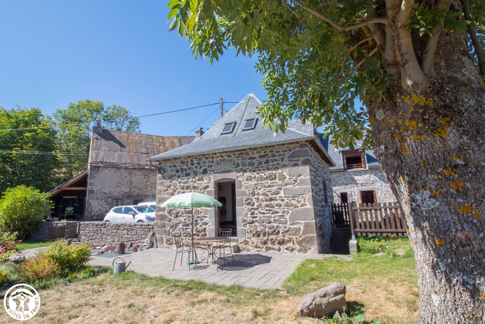Location à L'année Besse Et Saint Anastaise