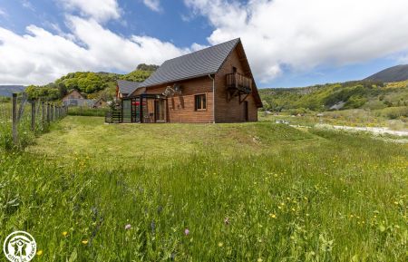 G&icirc;te n&deg;63G1759 Chambon-sur-Lac - Puy-de-D&ocirc;me - photo