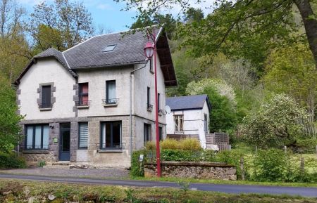 G&icirc;te n&deg;63G1943 Chambon-sur-Lac - Puy-de-D&ocirc;me - photo