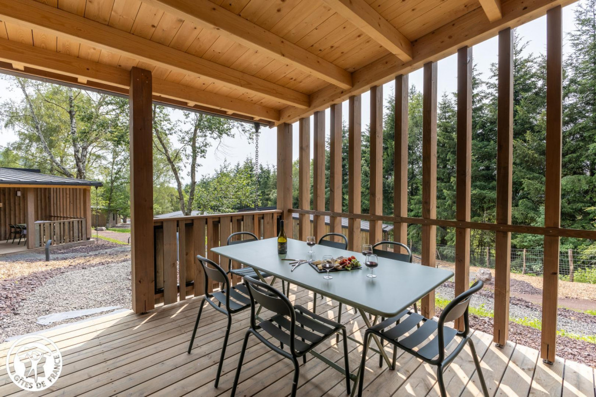 Location de vacances Cabane en bois Lodges De Lemptégy - Saint Ours dans Puy-de-Dôme en Auvergne